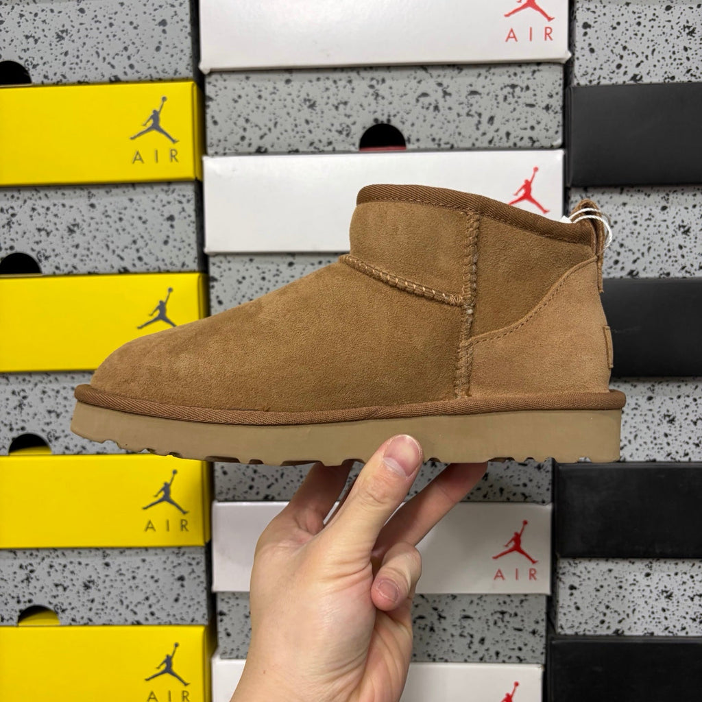 UGG Classic Ultra Mini Boot – Suede Ankle Boot with Shearling Lining, Herringbone Collar & Tonal Lug Sole in Chestnut