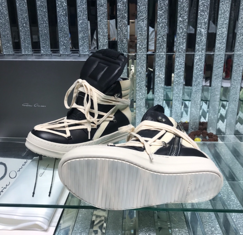 Mens Bulky Geobasket (Black / Milk)