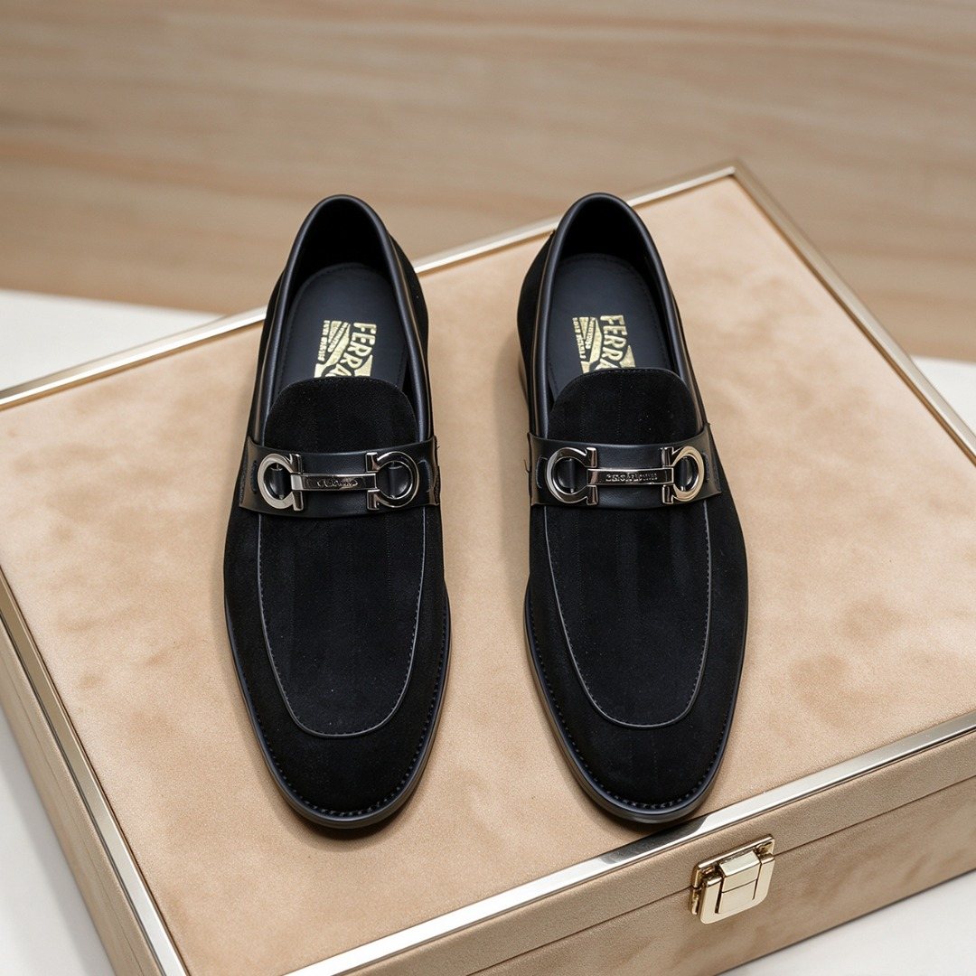 Ferragamo Black Bit Loafers